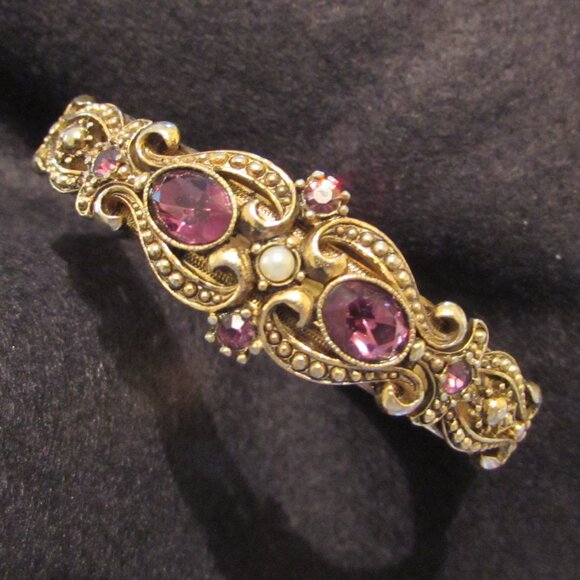 Avon Vintage 1974 Queensbury Victorian Revival Gold Tone Crystal Bracelet - Picture 1 of 16